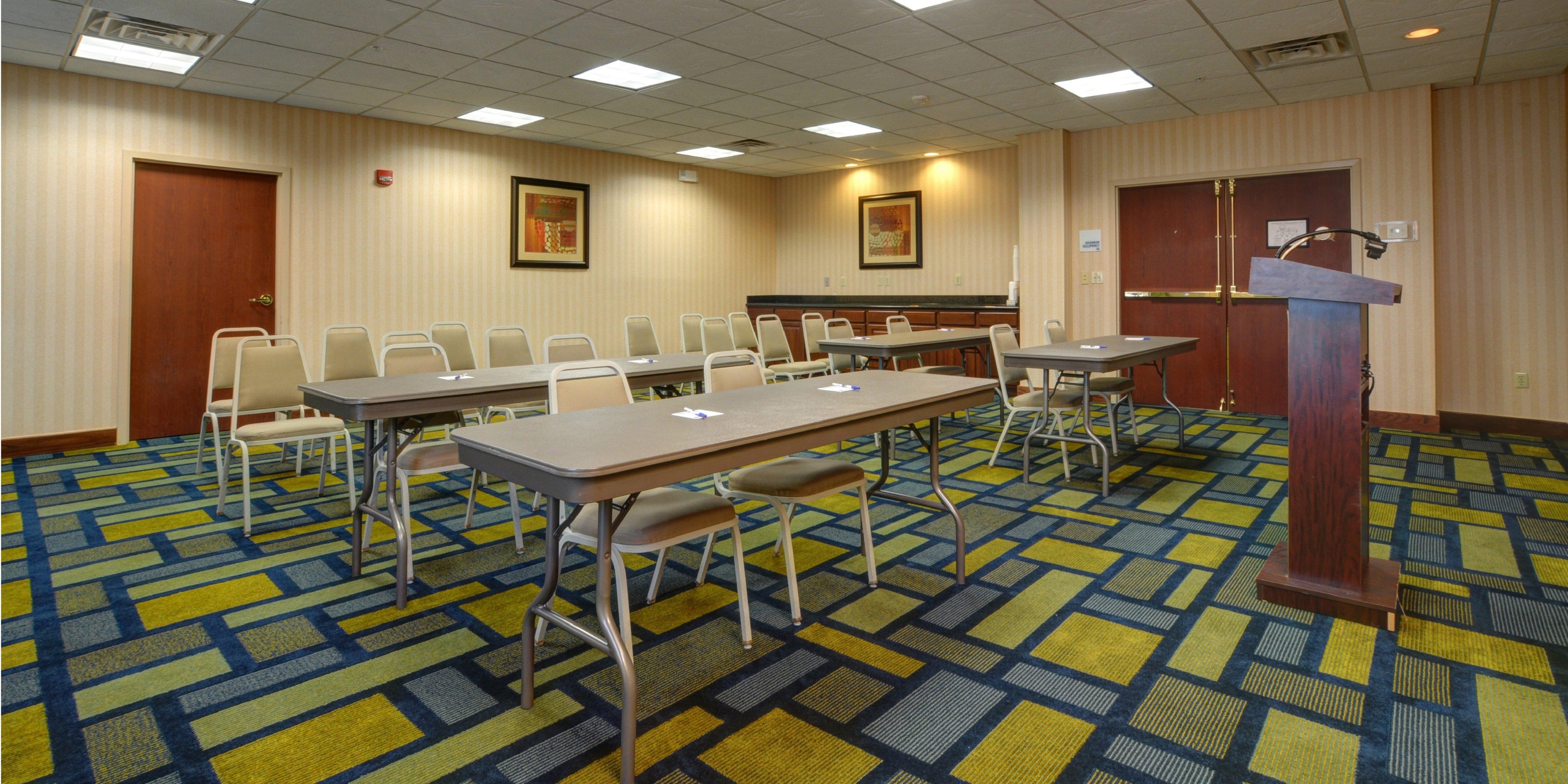 Holiday Inn Express & Suites Midwest City By Ihg Eksteriør bilde