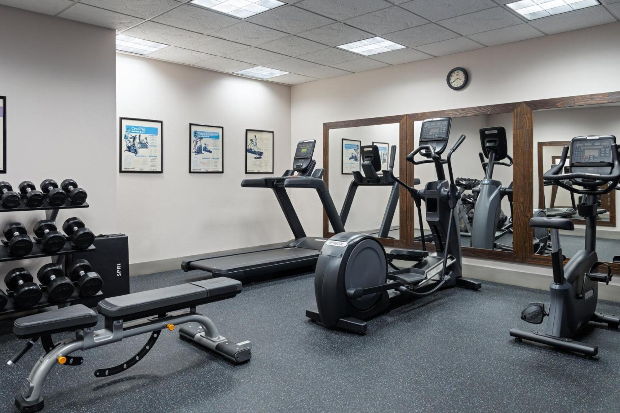 Holiday Inn Express & Suites Midwest City By Ihg Eksteriør bilde