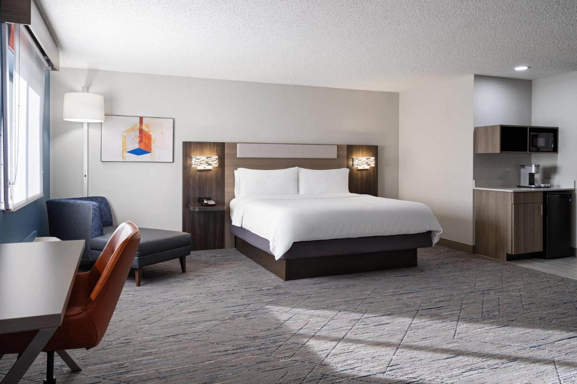 Holiday Inn Express & Suites Midwest City By Ihg Eksteriør bilde