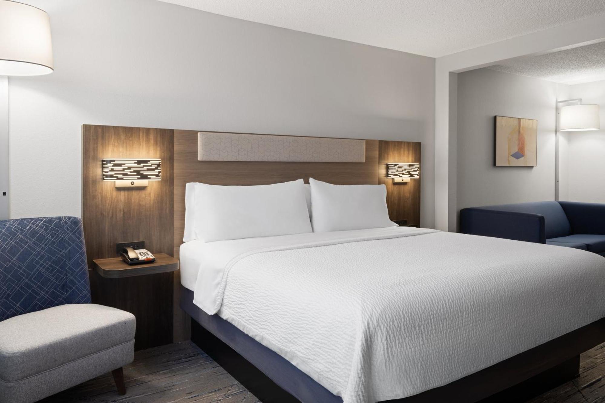 Holiday Inn Express & Suites Midwest City By Ihg Eksteriør bilde