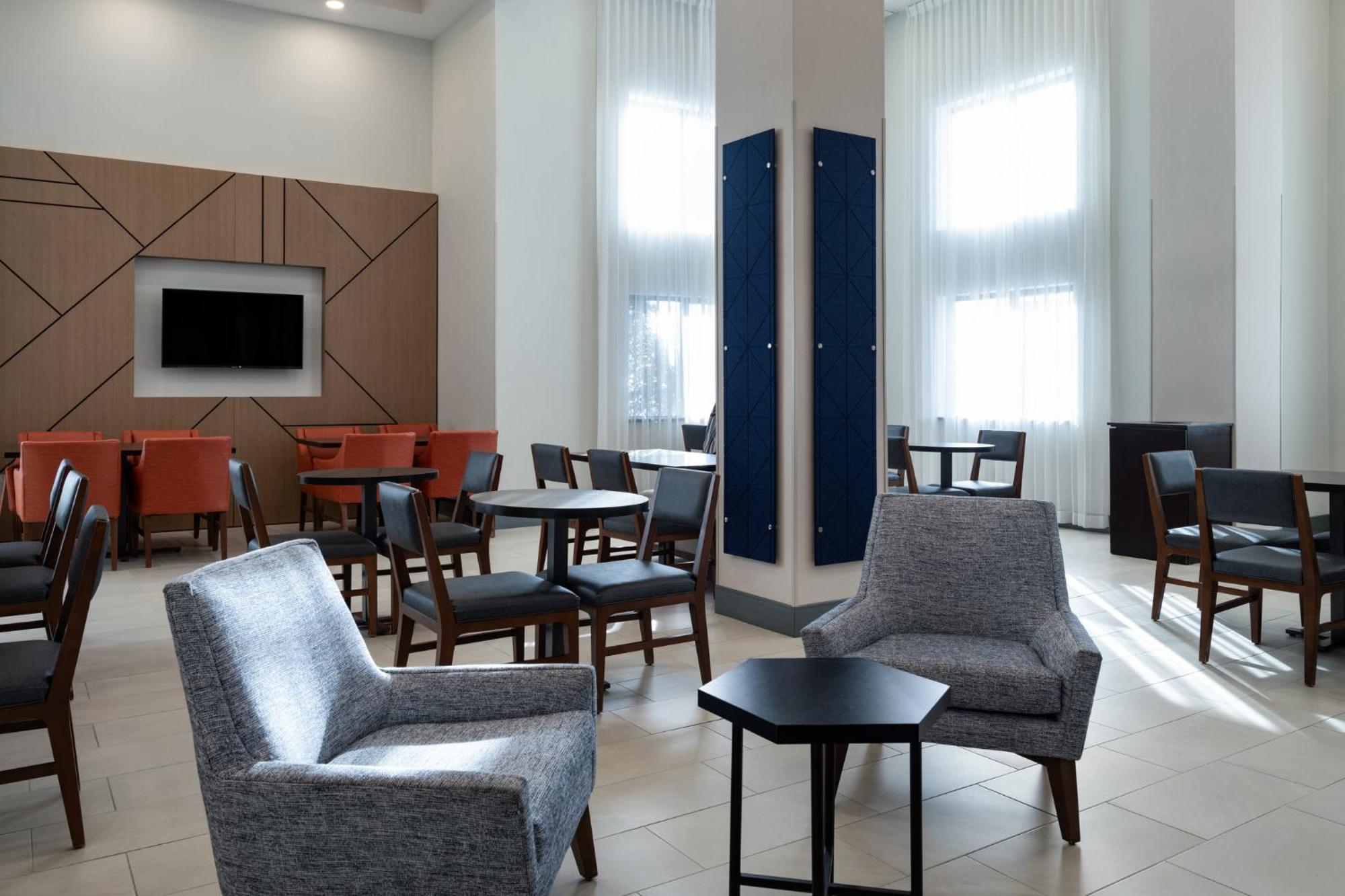 Holiday Inn Express & Suites Midwest City By Ihg Eksteriør bilde