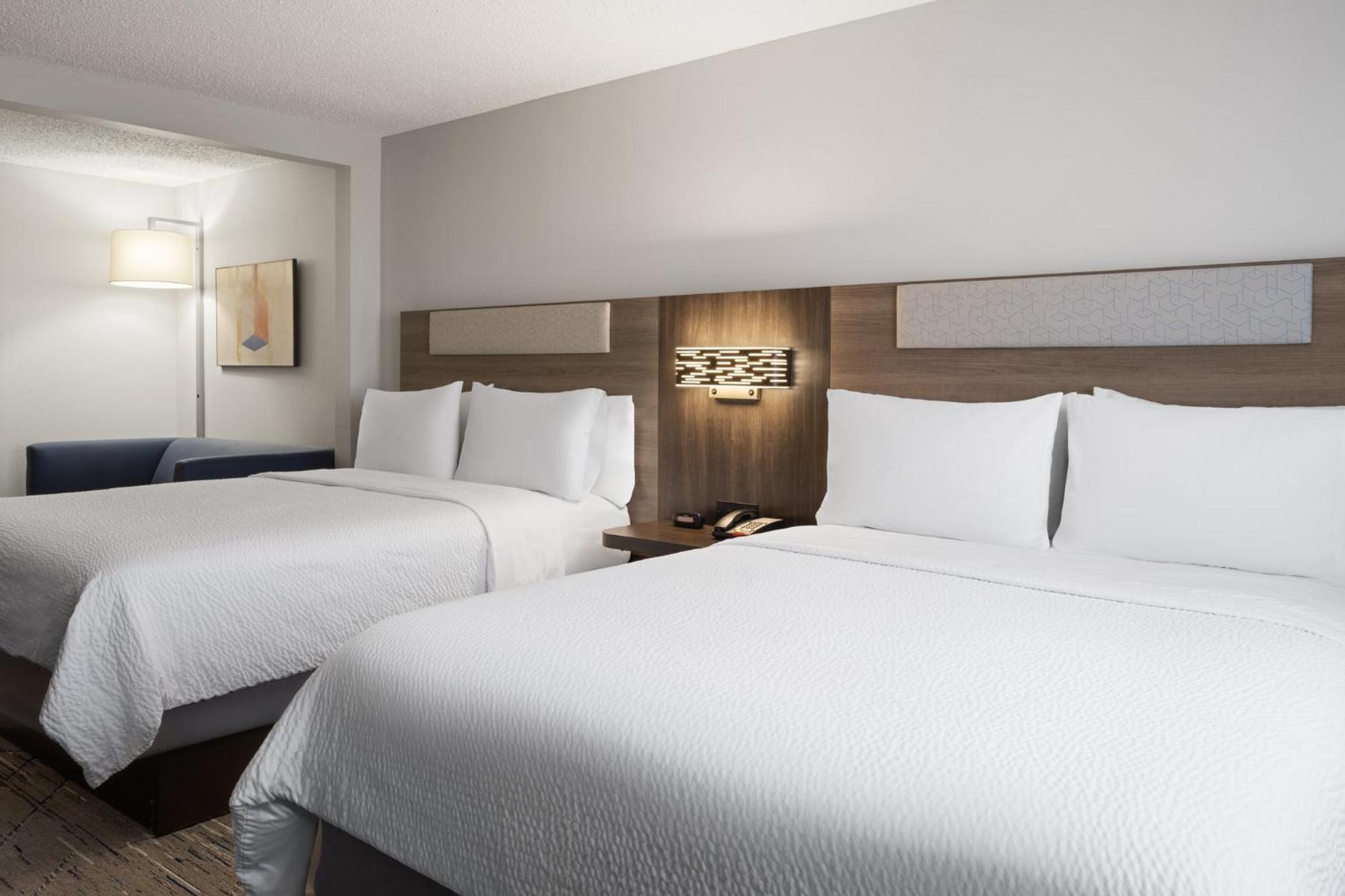 Holiday Inn Express & Suites Midwest City By Ihg Eksteriør bilde